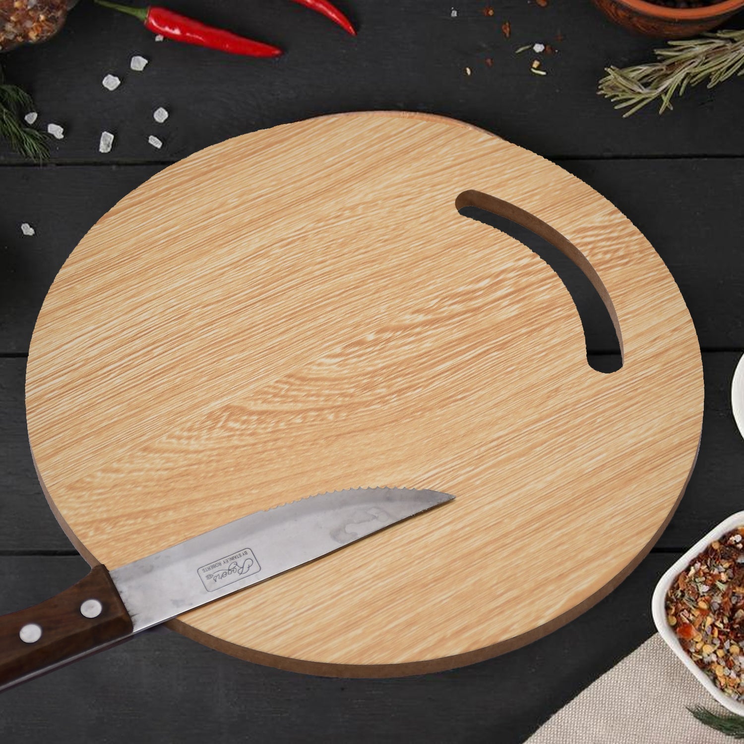 Wooden chopping board with juice groove Wooden chopping board with juice groove